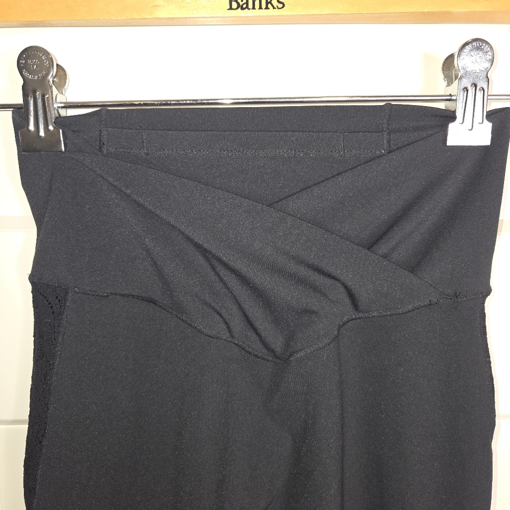 Halara Softlyzero High Waisted Crossover Contrast… - image 5